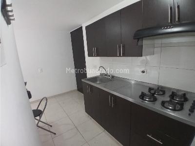 Apartamento de 1 alcoba en venta en La Mansión, Medellín, 30 m² · foto 2 de 11