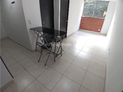 Apartamento de 1 alcoba en venta en La Mansión, Medellín, 30 m² · foto 3 de 11
