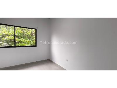 Apartamento de 2 alcobas en arriendo en La Castellana, Medellín, 50 m² · foto 5 de 7