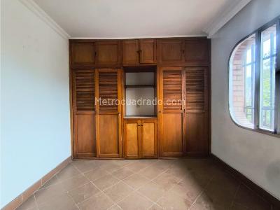 Casa de 3 alcobas en arriendo en Fatima, Itagüí, 220 m² · foto 11 de 20