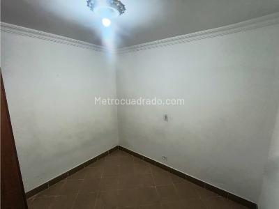 Casa de 3 alcobas en arriendo en Fatima, Itagüí, 220 m² · foto 14 de 20