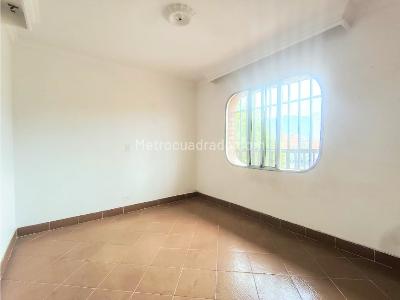 Casa de 3 alcobas en arriendo en Fatima, Itagüí, 220 m² · foto 17 de 20