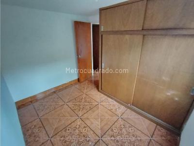 Apartamento de 3 alcobas en venta en Buenos Aires, Medellín, 50 m² · foto 11 de 18
