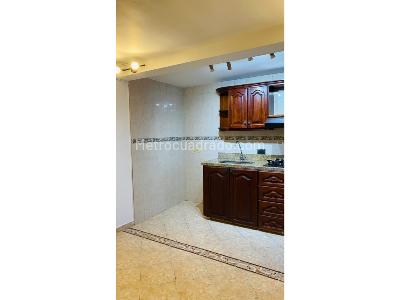 Apartamento de 3 alcobas en arriendo en Boston, Medellín, 52 m² · foto 3 de 14