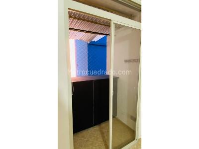 Apartamento de 3 alcobas en arriendo en Boston, Medellín, 52 m² · foto 4 de 14