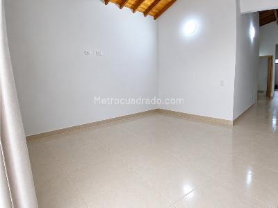 Apartamento de 3 alcobas en arriendo en Belen San Bernardo, Medellín, 120 m² · foto 3 de 11