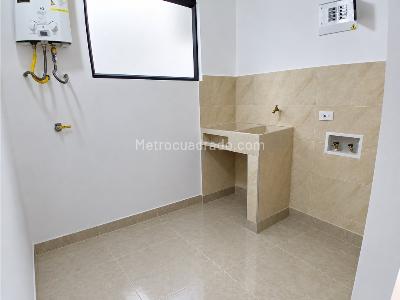 Apartamento de 3 alcobas en arriendo en Belen San Bernardo, Medellín, 120 m² · foto 4 de 11