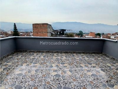 Apartamento de 3 alcobas en arriendo en Belen San Bernardo, Medellín, 120 m² · foto 9 de 11