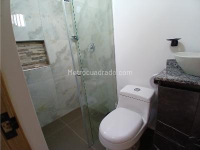 Apartamento de 3 alcobas en arriendo en Belen San Bernardo, Medellín, 120 m² · foto 10 de 11
