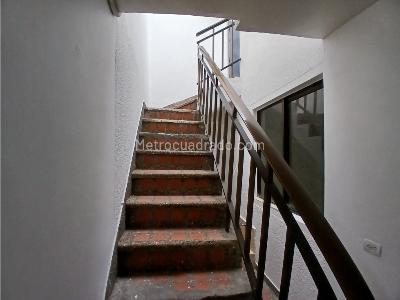 Apartamento de 3 alcobas en arriendo en Belen San Bernardo, Medellín, 120 m² · foto 3 de 18