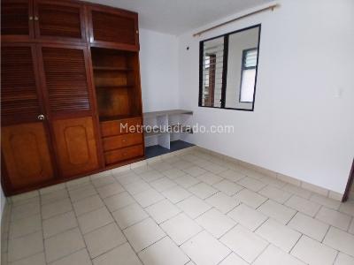 Apartamento de 3 alcobas en arriendo en Belen San Bernardo, Medellín, 120 m² · foto 6 de 18