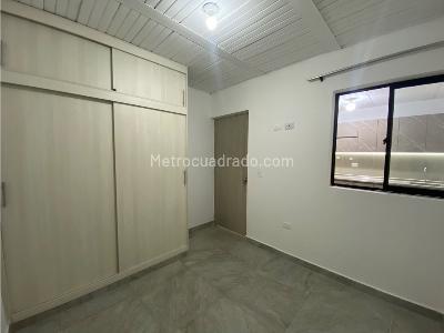 Apartamento de 3 alcobas en arriendo en La America, Medellín, 80 m² · foto 3 de 6