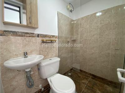 Apartaestudio en arriendo en Castropol, Medellín, 30 m² · foto 4 de 6