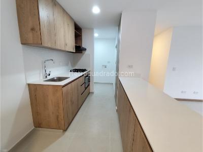 Apartamento de 2 alcobas en arriendo en Robledo San German, Medellín, 72 m² · foto 2 de 15