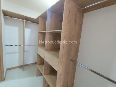 Apartamento de 2 alcobas en arriendo en Robledo San German, Medellín, 72 m² · foto 7 de 15