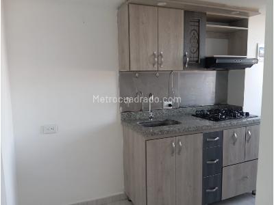 Apartamento de 3 alcobas en arriendo en Robledo La Aurora, Medellín, 45 m² · foto 2 de 14
