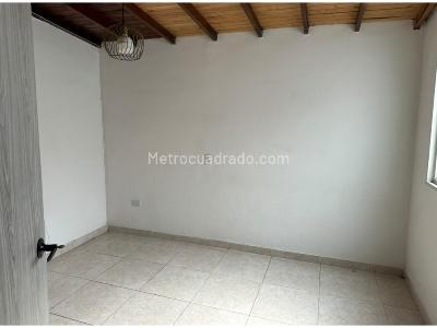 Apartamento de 2 alcobas en arriendo en Belen Rosales, Medellín, 75 m² · foto 4 de 10