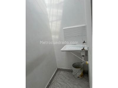 Apartamento de 2 alcobas en arriendo en Belen Rosales, Medellín, 75 m² · foto 5 de 10