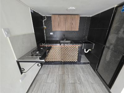 Apartamento de 1 alcoba en arriendo en Alejandro Echavarría, Medellín, 37 m² · foto 2 de 12