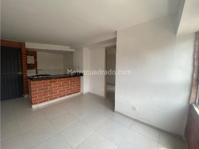 Apartaestudio en arriendo en Cristobal, Medellín, 32 m² · foto 2 de 6