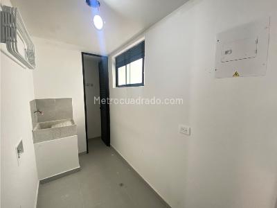 Apartamento de 3 alcobas en arriendo en La Castellana, Medellín, 91 m² · foto 8 de 13