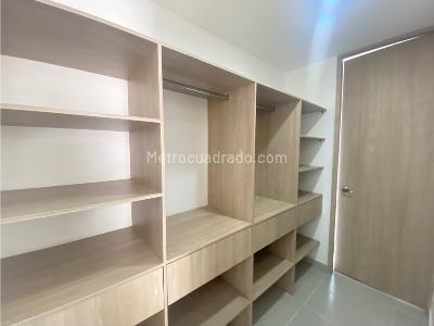 Apartamento de 3 alcobas en arriendo en La Castellana, Medellín, 91 m² · foto 12 de 13