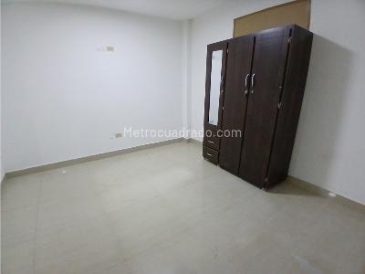 Apartamento de 3 alcobas en arriendo en Belen San Bernardo, Medellín, 75 m² · foto 3 de 9