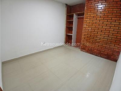 Apartamento de 3 alcobas en arriendo en Belen San Bernardo, Medellín, 75 m² · foto 4 de 9