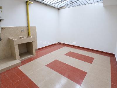 Apartamento de 3 alcobas en arriendo en Belen San Bernardo, Medellín, 75 m² · foto 8 de 9