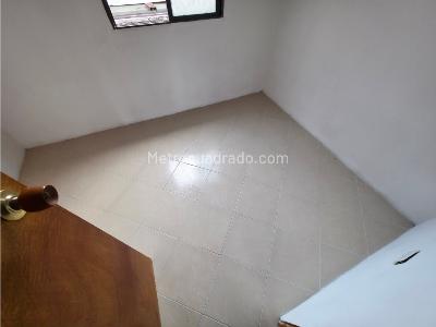 Apartamento de 2 alcobas en arriendo en Cataluña, Medellín, 68 m² · foto 10 de 16
