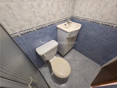 Apartamento de 2 alcobas en arriendo en Cataluña, Medellín, 68 m² · foto 15 de 16