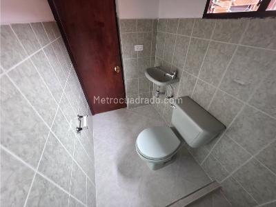 Apartamento de 3 alcobas en arriendo en Versalles, Medellín, 64 m² · foto 15 de 17