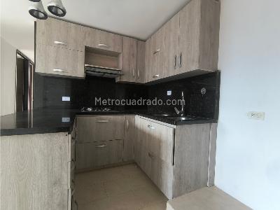 Apartamento de 3 alcobas en arriendo en Villa Aventura, Itagüí, 57 m² · foto 2 de 20