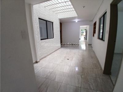 Casa de 4 alcobas en arriendo en Belén, Medellín, 190 m² · foto 8 de 16
