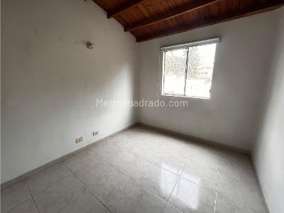 Casa de 4 alcobas en arriendo en Robledo Pilarica, Medellín, 110 m² · foto 11 de 20