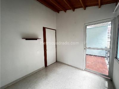 Casa de 4 alcobas en arriendo en Robledo Pilarica, Medellín, 110 m² · foto 12 de 20