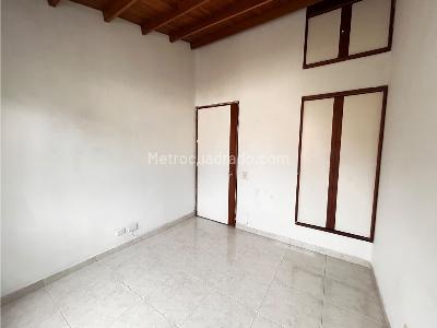 Casa de 4 alcobas en arriendo en Robledo Pilarica, Medellín, 110 m² · foto 19 de 20