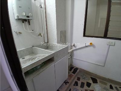 Apartamento de 2 alcobas en arriendo en Belen Malibu, Medellín, 65 m² · foto 4 de 11