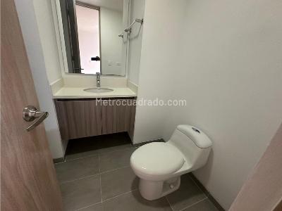 Apartamento de 3 alcobas en arriendo en Norte America, Bello, 74 m² · foto 11 de 14