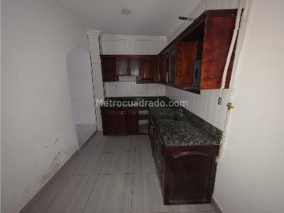 Apartamento de 2 alcobas en arriendo en Buenos Aires, Medellín, 70 m² · foto 1 de 15