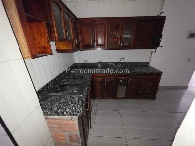 Apartamento de 2 alcobas en arriendo en Buenos Aires, Medellín, 70 m² · foto 3 de 15