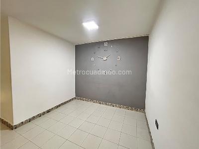 Casa de 3 alcobas en arriendo en Castilla, Medellín, 60 m² · foto 3 de 12