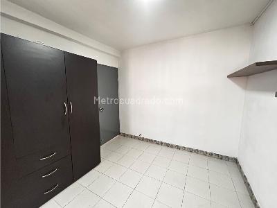 Casa de 3 alcobas en arriendo en Castilla, Medellín, 60 m² · foto 7 de 12