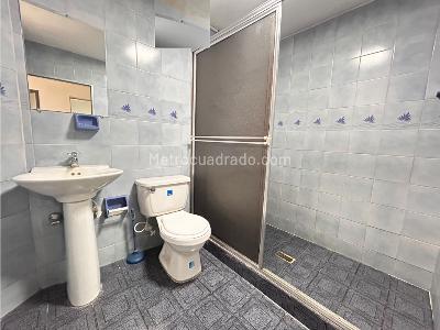 Casa de 3 alcobas en arriendo en Castilla, Medellín, 60 m² · foto 11 de 12