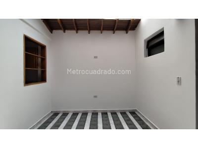 Casa de 3 alcobas en arriendo en San Jose, Envigado, 90 m² · foto 3 de 16