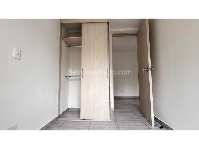 Apartamento de 3 alcobas en arriendo en Loma De San Jose, Sabaneta, 60 m² · foto 11 de 15