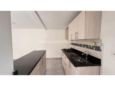 Apartamento de 3 alcobas en arriendo en Loma De San Jose, Sabaneta, 60 m² · foto 12 de 15