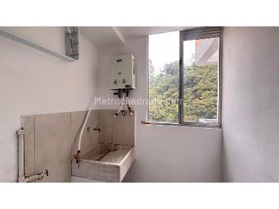 Apartamento de 3 alcobas en arriendo en Loma De San Jose, Sabaneta, 60 m² · foto 13 de 15