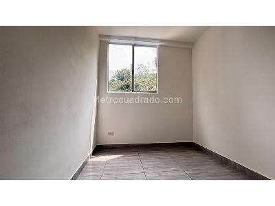Apartamento de 3 alcobas en arriendo en Loma De San Jose, Sabaneta, 60 m² · foto 2 de 15
