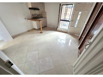 Apartamento de 2 alcobas en arriendo en Alejandro Echavarría, Medellín, 52 m² · foto 3 de 16